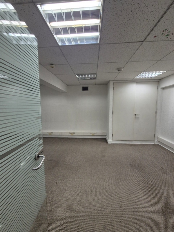 Arriendo Local Comercial Cerca de Plaza de Armas, Talca