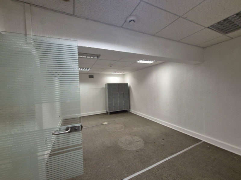 Arriendo Local Comercial Cerca de Plaza de Armas, Talca