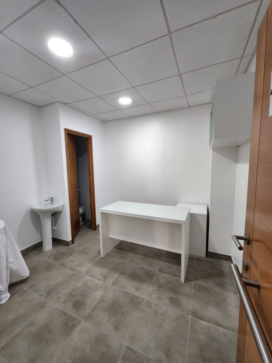 Arriendo Centro Médico en Centro las Rastras