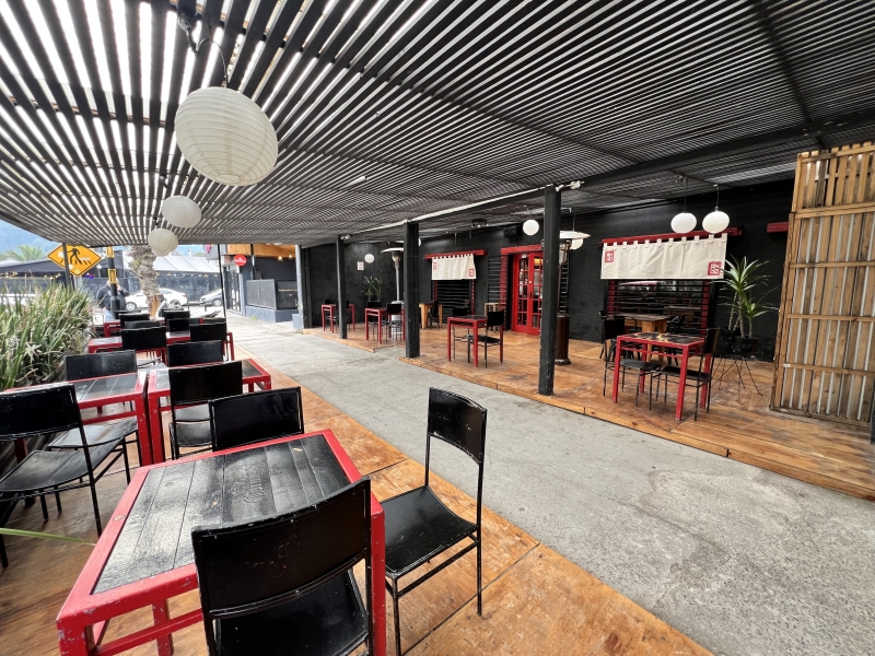 Bar Restaurante en Curicó Avenida España