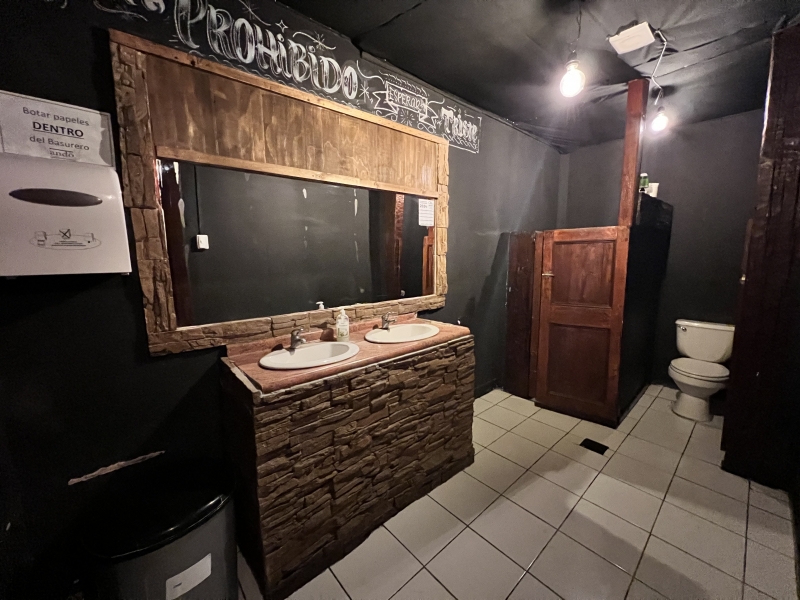 Bar Restaurante en Curicó Avenida España