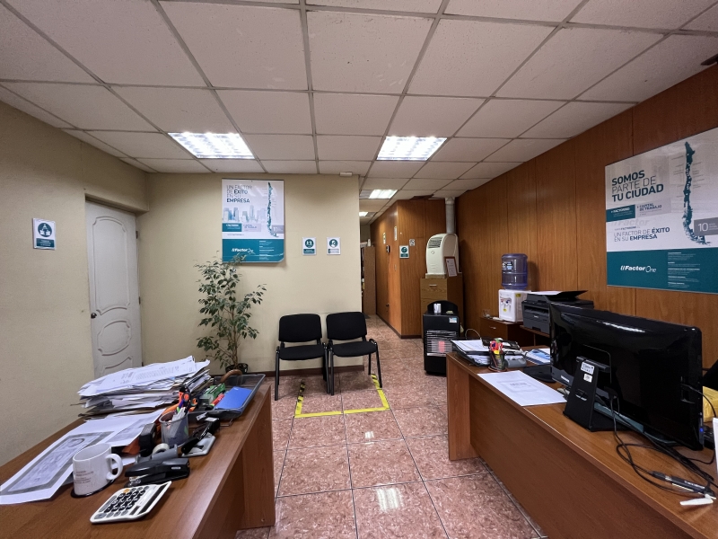 Excelente Oficina en Centro de Curico