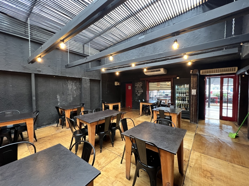 Bar Restaurante en Curicó Avenida España