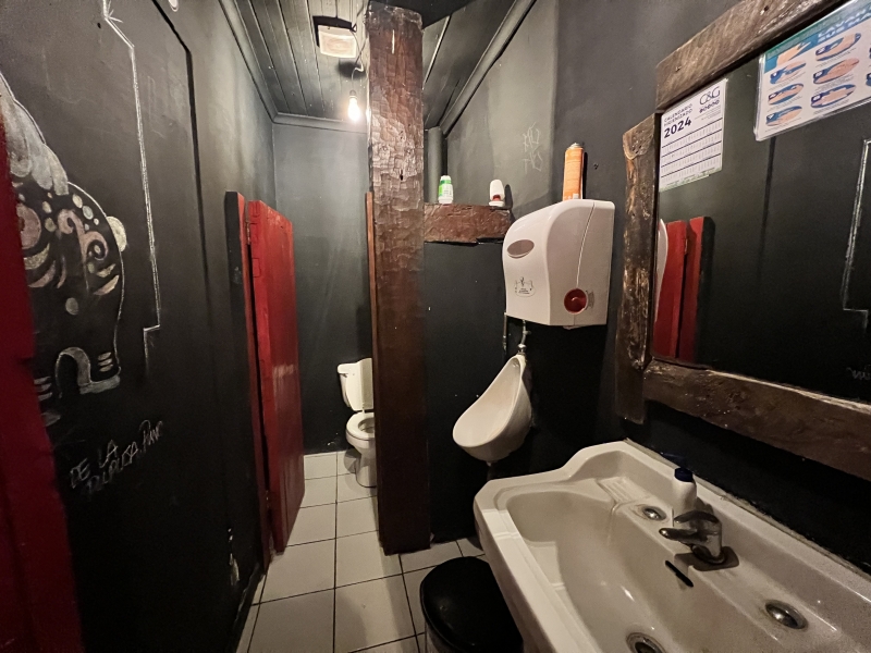 Bar Restaurante en Curicó Avenida España