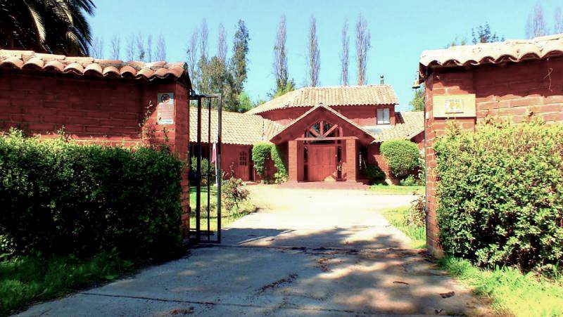 Vendo hermosa casa tipo chilena en condominio
