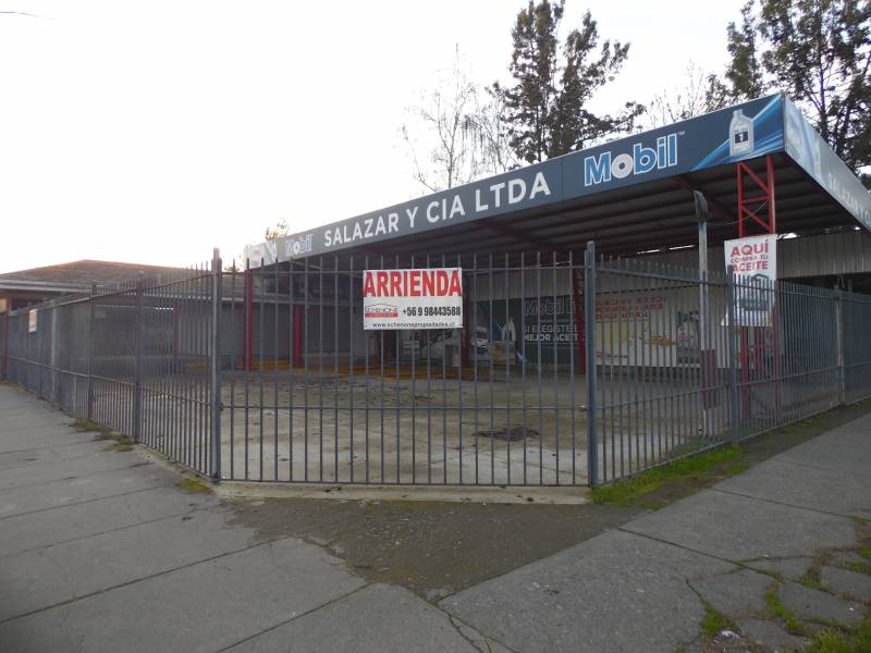 Excelente, amplio y céntrico local comercial en esquina