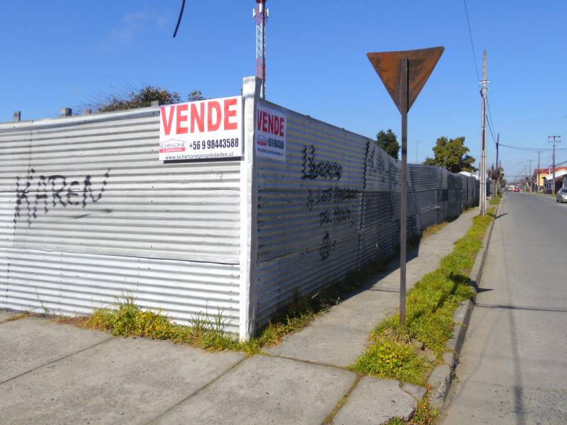 Excelente, céntrico y amplio terreno esquina