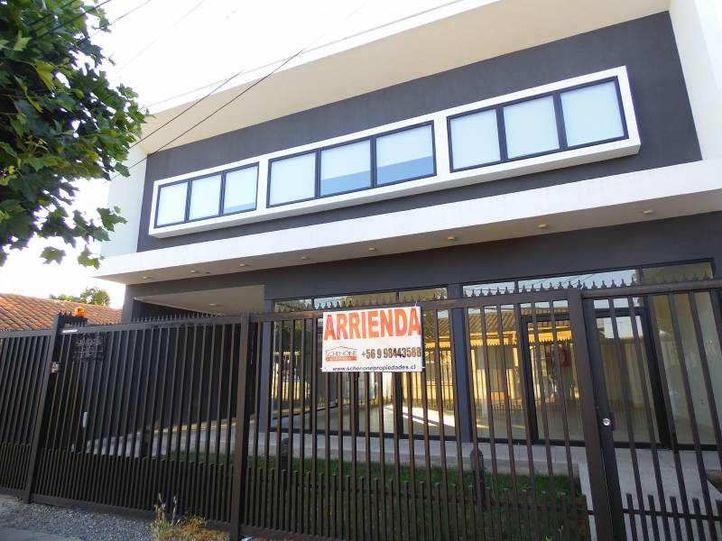 EDIFICIO CON LOCAL COMERCIAL, OFICINAS Y ESTACIONAMIENTOS 