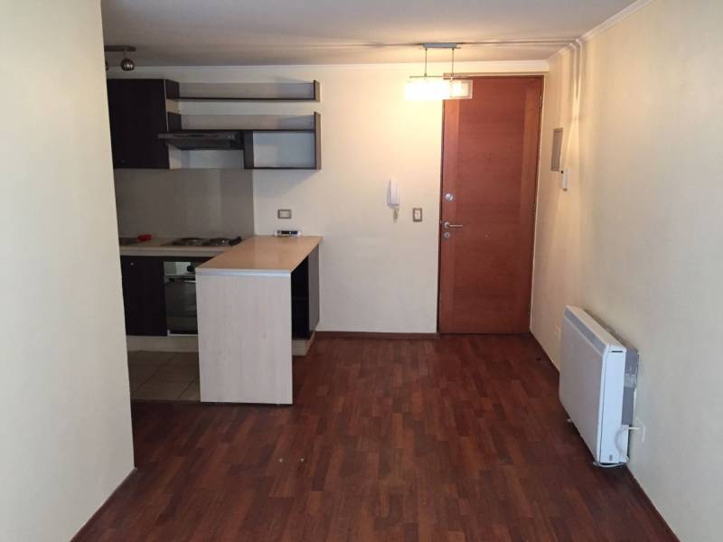 Estupendo Departamento a pasos metro Sta Lucía