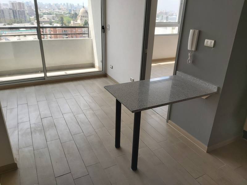 Dpto NUEVO tipo Mariposa, Frente Metro Lourdes, residencial.