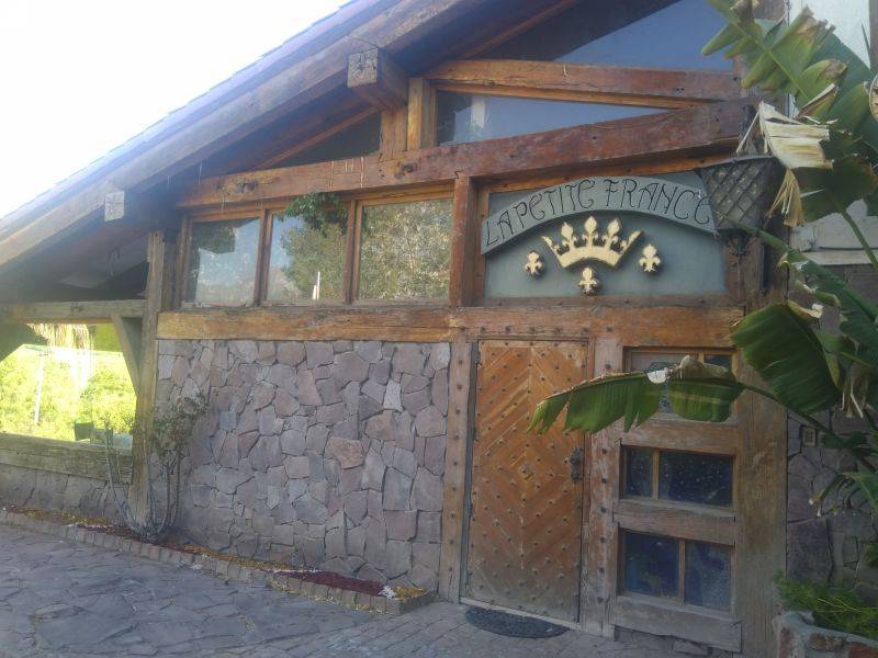 Vende Parcela con casa mas Restaurante, 10641mts2, Los Andes