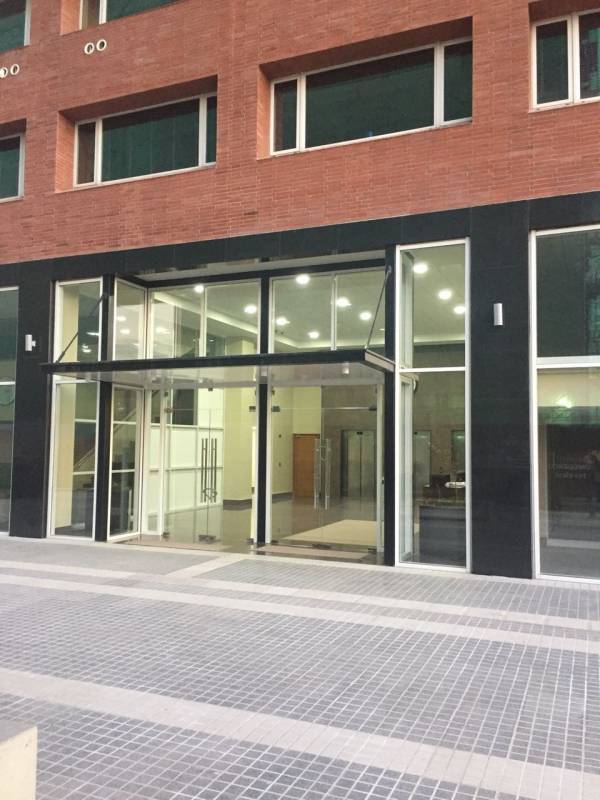 Excelente oficina ubicada en Edificio Centro Las Rastras I.