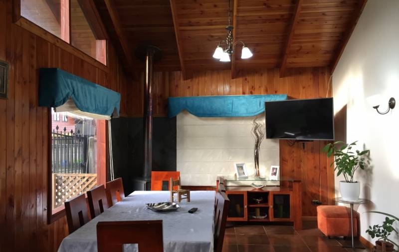 Casa y cabaña en venta en la ciudad de Villarrica