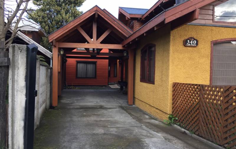 Casa y cabaña en venta en la ciudad de Villarrica