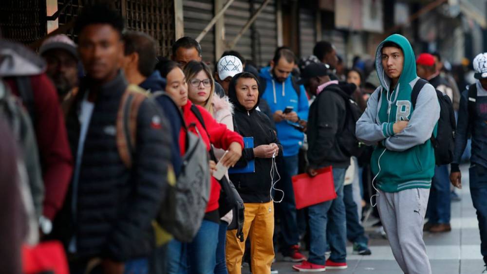 Con apps buscan integrar a migrantes en Chile