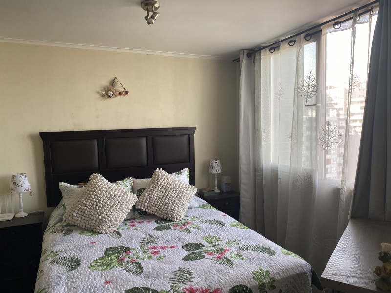 Arriendo Departamento, Metro la Católica y Bustamante