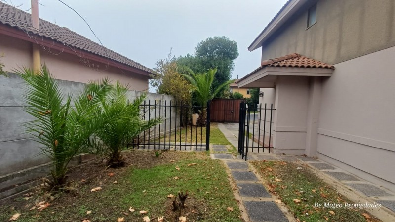 Hermosa y Segura Casa en Condominio de Curauma