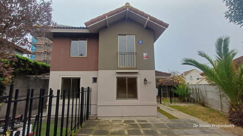 Hermosa y Segura Casa en Condominio de Curauma