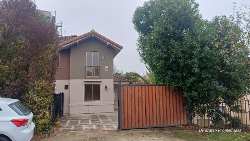 Hermosa y Segura Casa en Condominio de Curauma