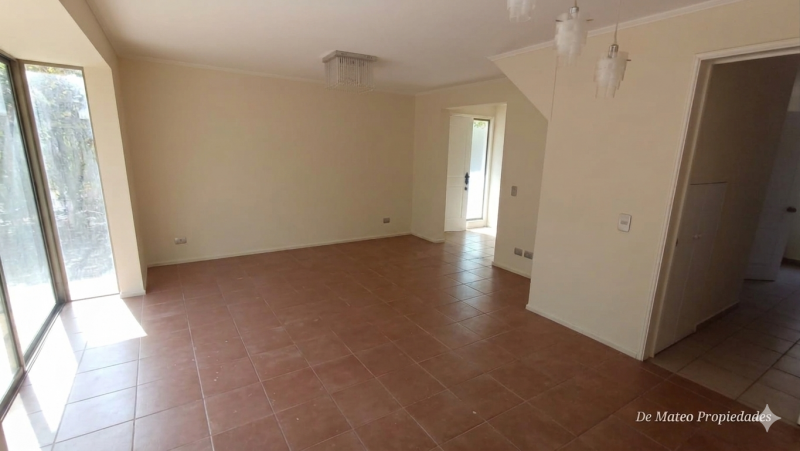 Hermosa y Segura Casa en Condominio de Curauma