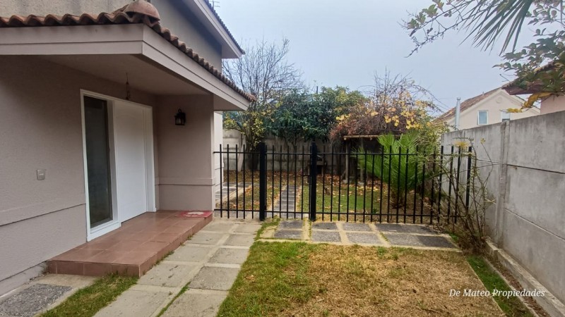 Hermosa y Segura Casa en Condominio de Curauma