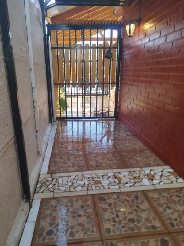 ¡excelente Propiedad para Invertir O Vivir en Familia!