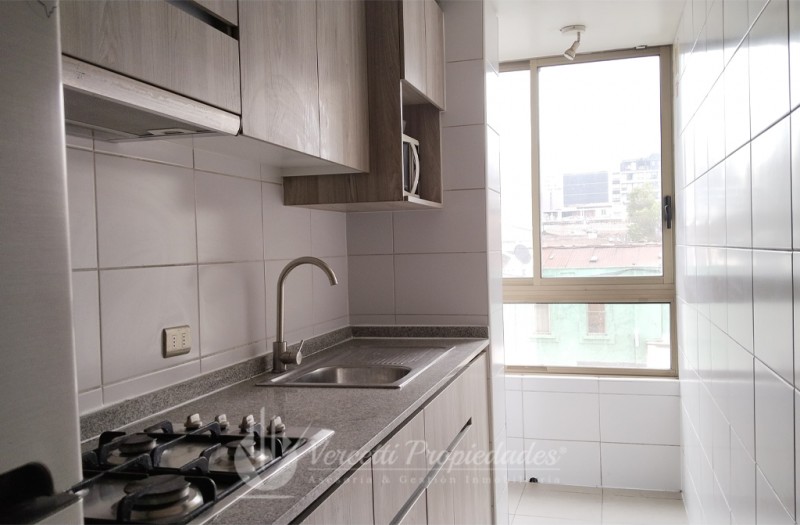 Hermoso Departamento A Pasos de la Estación de Metro Irarrá