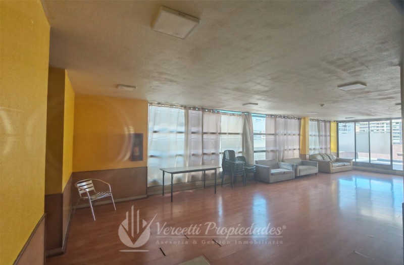 Departamento A Solo Pasos de la Estación de Metro Santa Ana.