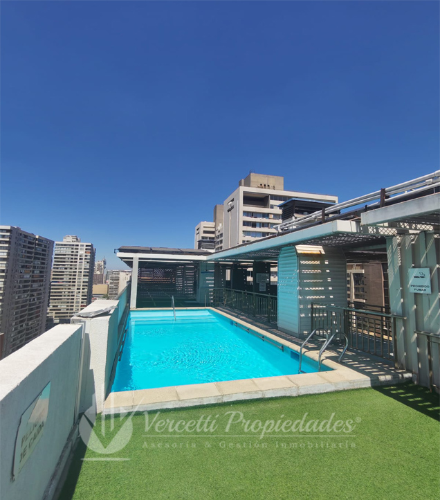 Departamento A Solo Pasos de la Estación de Metro Santa Ana.