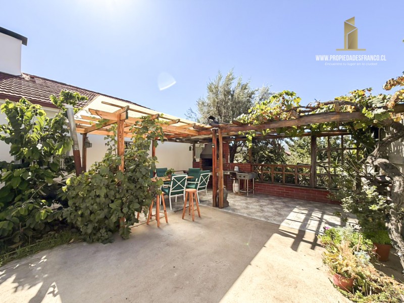 Casa Solida Con Gran Terreno A 3 Cuadras del Centro Quilpue