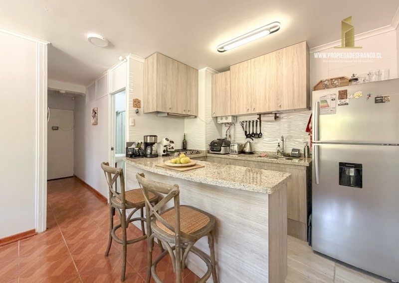 Moderno y Seguro Dpto 2D Remodelado Amoblado Quinta Vergara