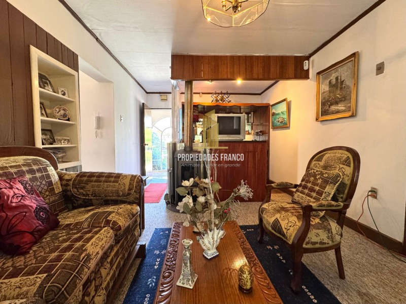 Imponente Casa en Villa Alemana en Terreno de 2,930 M2