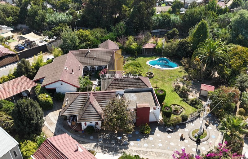 Fotografía de Imponente Casa en Villa Alemana en Terreno de 2,930 M2