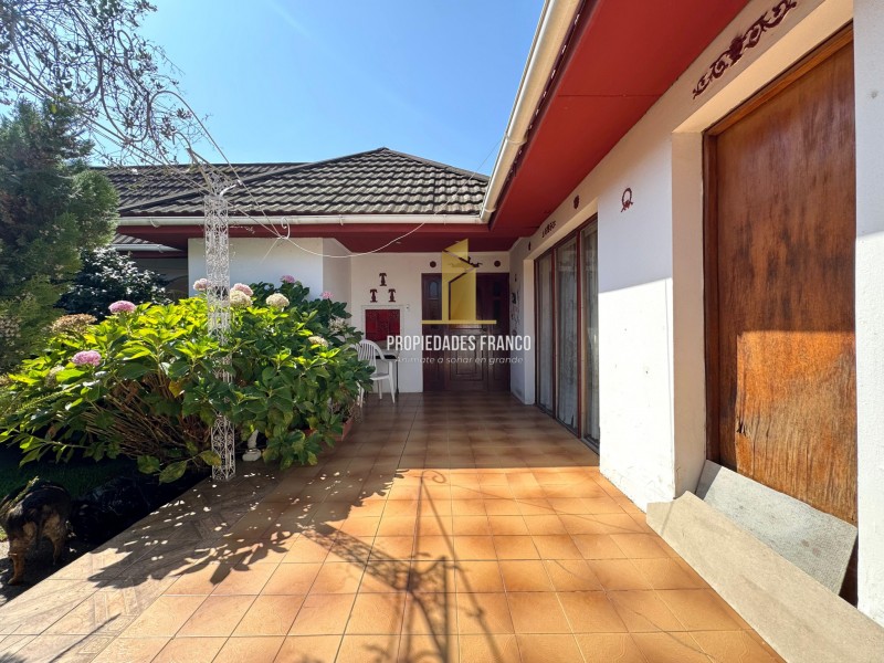 Imponente Casa en Villa Alemana en Terreno de 2,930 M2