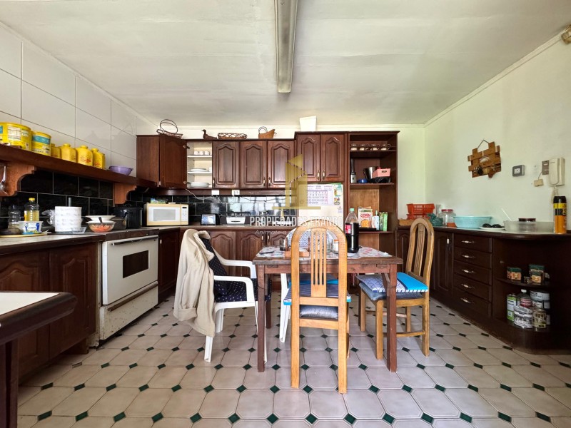 Imponente Casa en Villa Alemana en Terreno de 2,930 M2