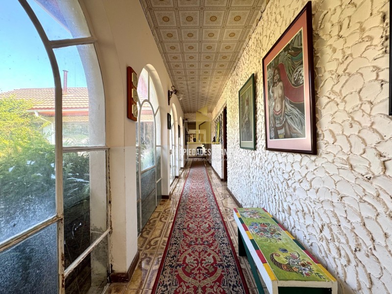 Imponente Casa en Villa Alemana en Terreno de 2,930 M2