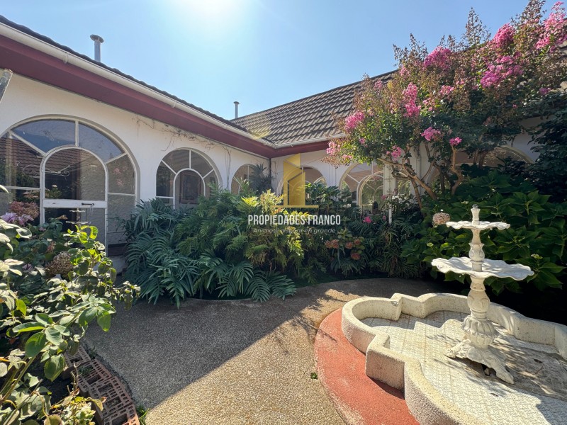 Imponente Casa en Villa Alemana en Terreno de 2,930 M2