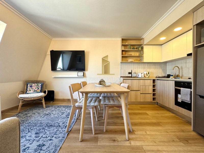 Venta Departamento Remodelado Frentre Al Mar 2D 1B