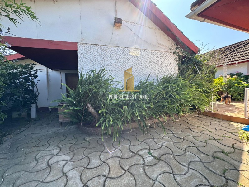 Imponente Casa en Villa Alemana en Terreno de 2,930 M2