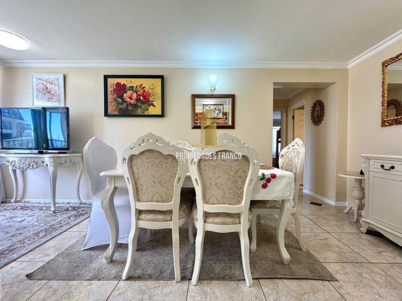 Coraceros 3D 3B Vista Al Mar Increible