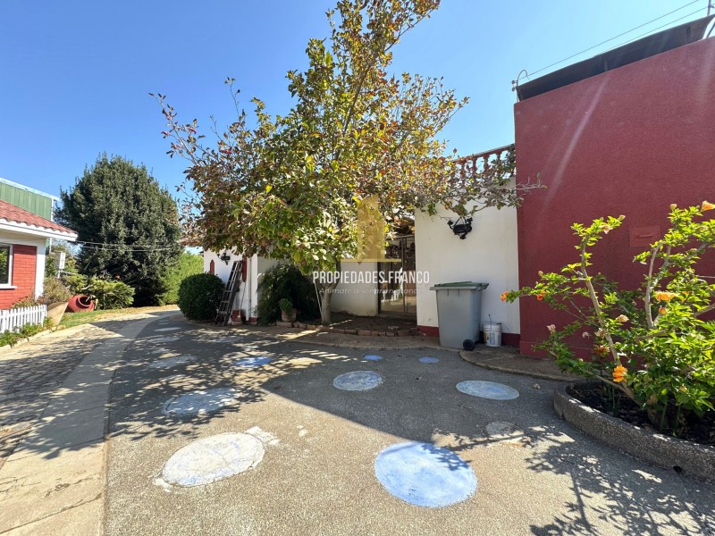 Imponente Casa en Villa Alemana en Terreno de 2,930 M2