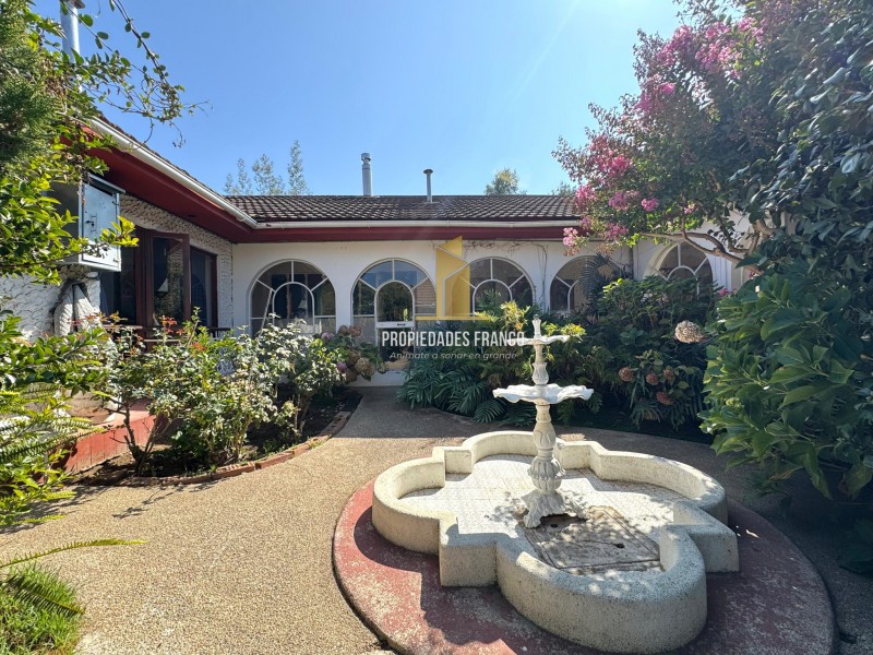 Imponente Casa en Villa Alemana en Terreno de 2,930 M2