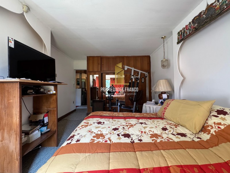 Imponente Casa en Villa Alemana en Terreno de 2,930 M2