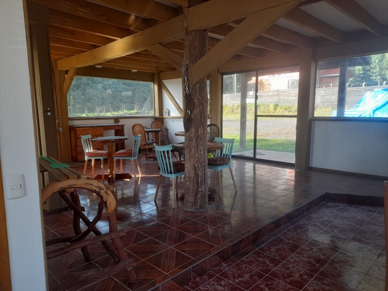 en Arriendo Propiedad Comercial de Tres Niveles