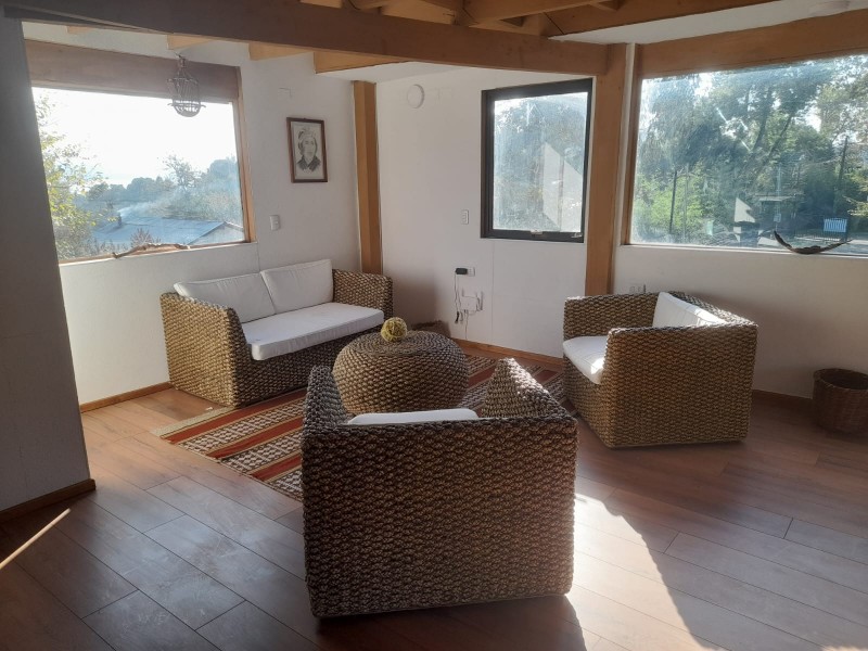 en Arriendo Propiedad Comercial de Tres Niveles