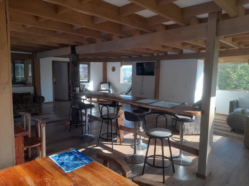 en Arriendo Propiedad Comercial de Tres Niveles