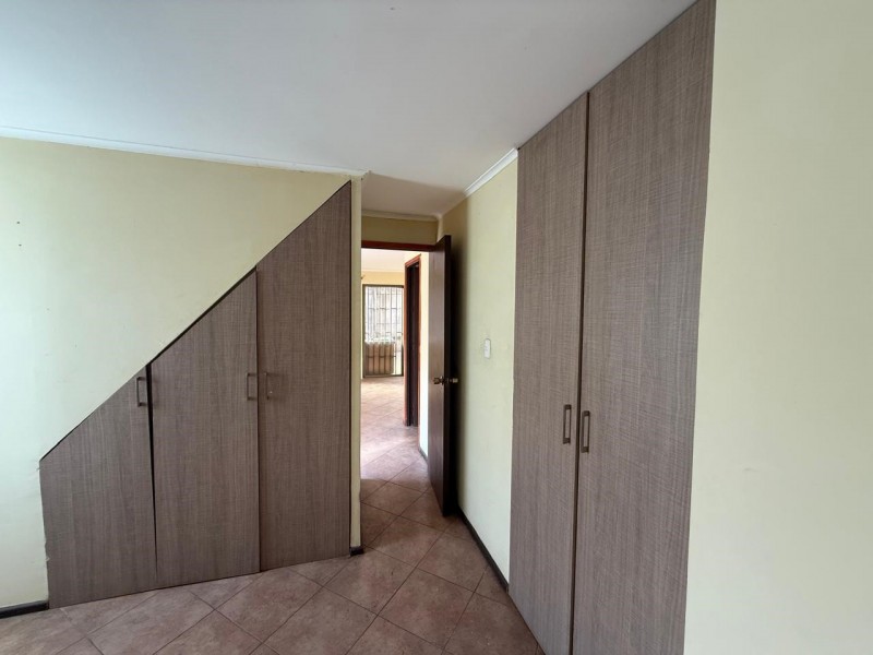 Se Vende Casa 4D/2B en la Villa Bicentenario,talca