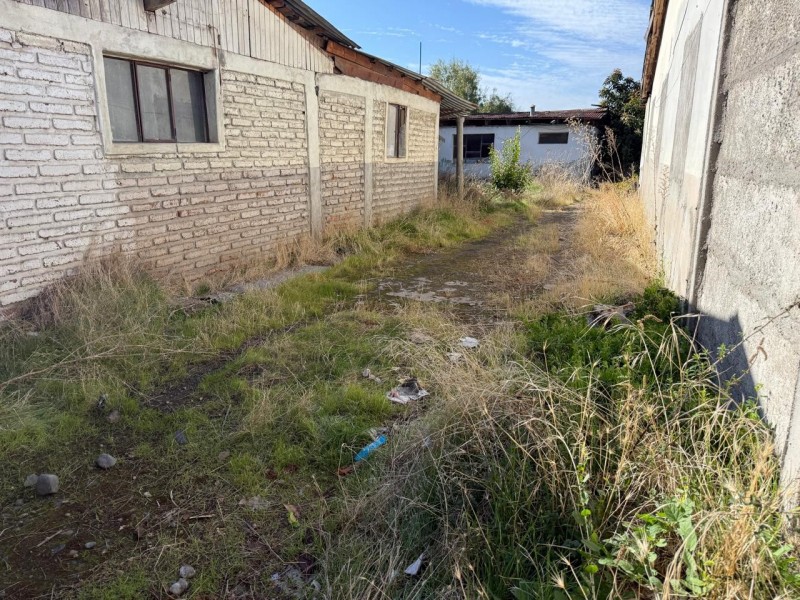Se Vende Sitio Urbano 1.020 M2 Con 5 Construcciones en Talca