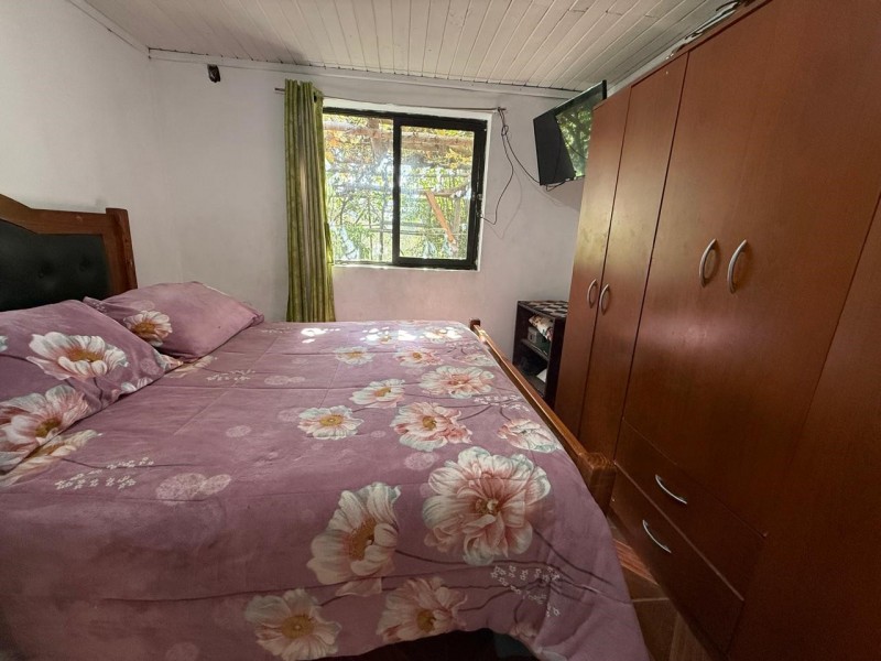 Se Vende Parcela Con 2 Casas Independientes en Pelarco