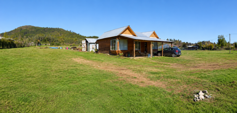 Se Vende Parcela 2.4 Ha., Con Casa 3D/1B,